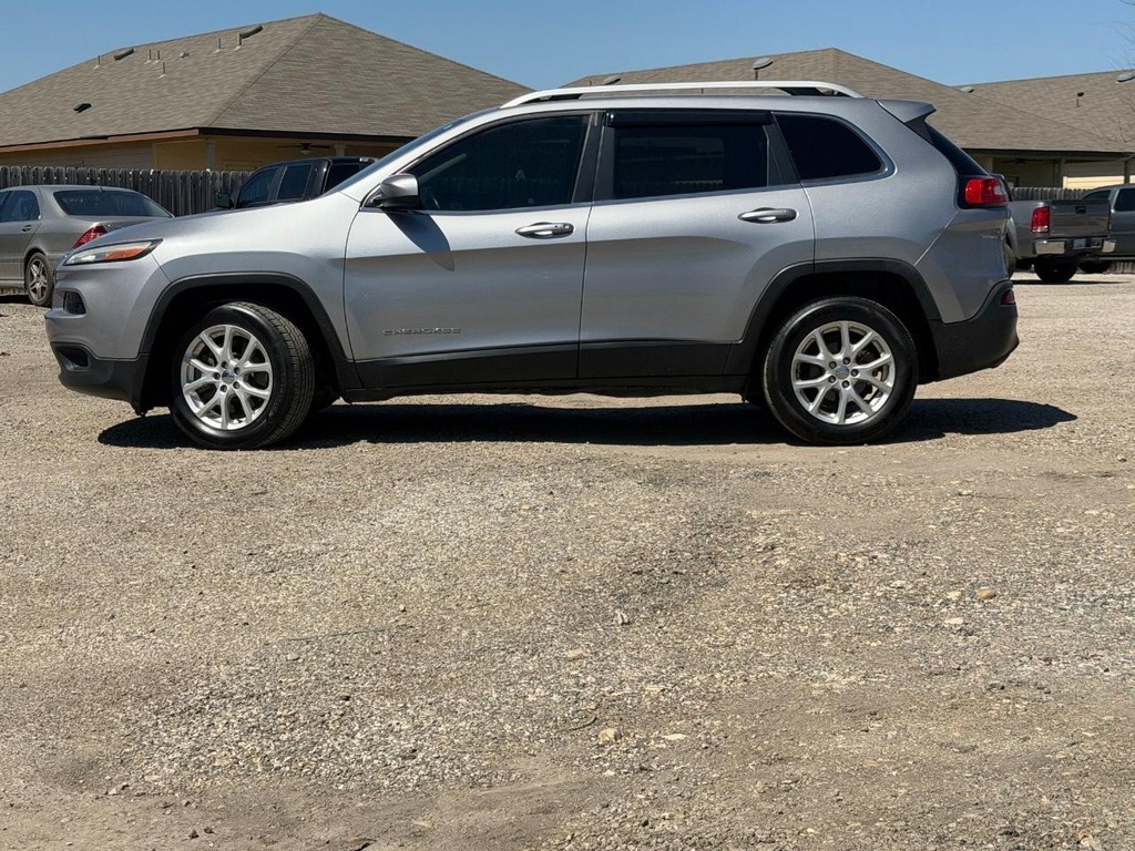 Jeep Cherokee Vehicle Full-screen Gallery Image 08