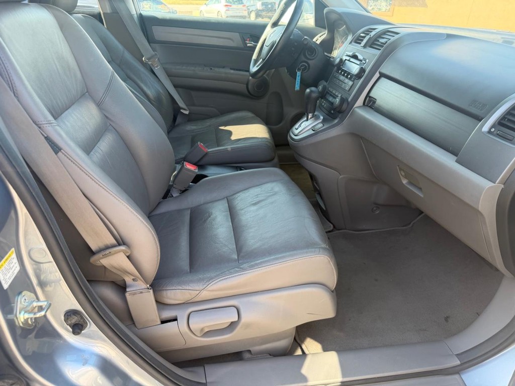 Honda CR-V Vehicle Full-screen Gallery Image 16