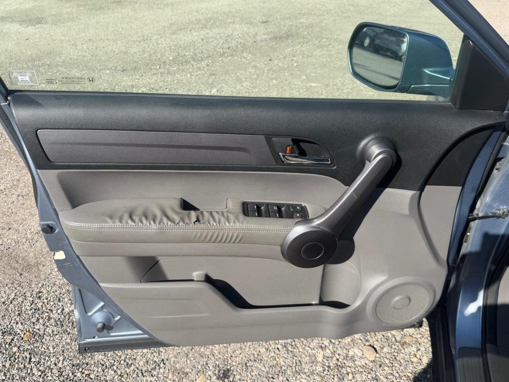 Honda CR-V Vehicle Full-screen Gallery Image 19