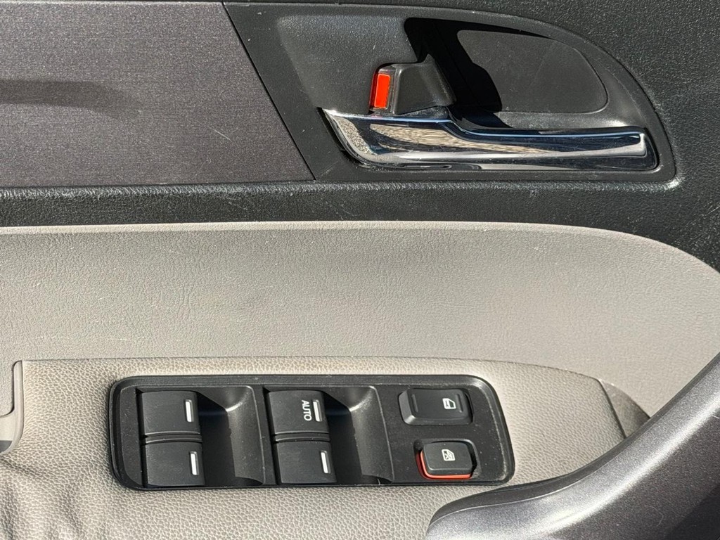 Honda CR-V Vehicle Full-screen Gallery Image 20
