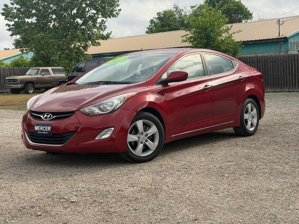 Hyundai Elantra Vehicle Full-screen Gallery Image 9