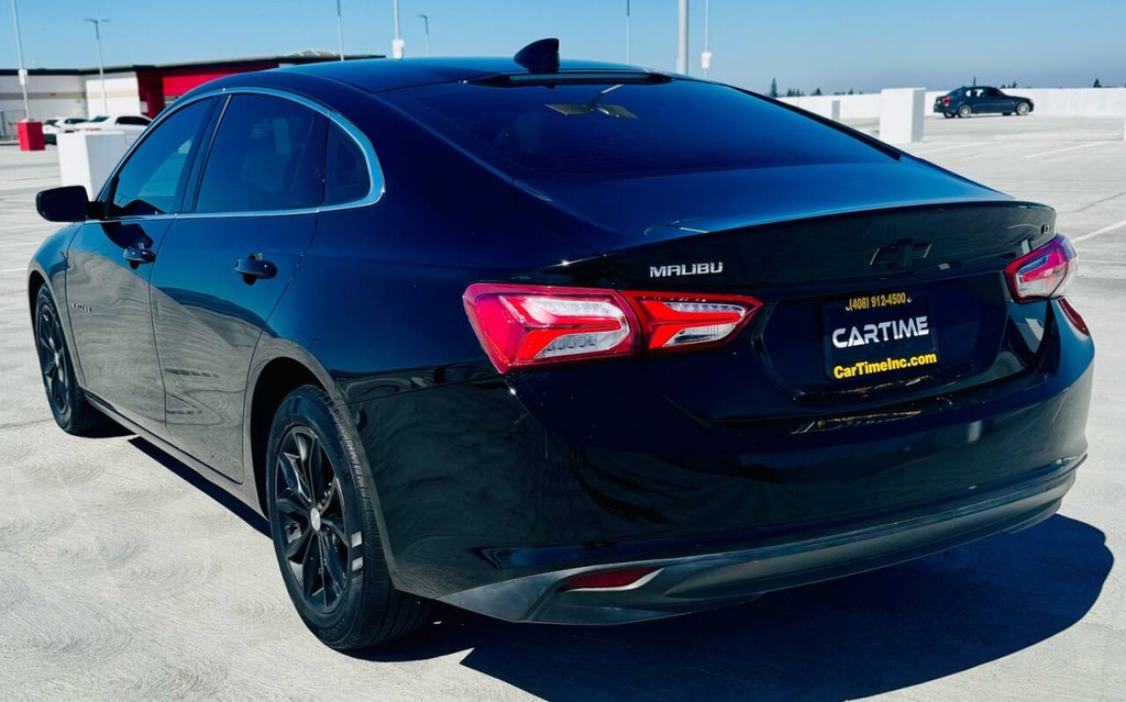 Chevrolet Malibu Vehicle Full-screen Gallery Image 05