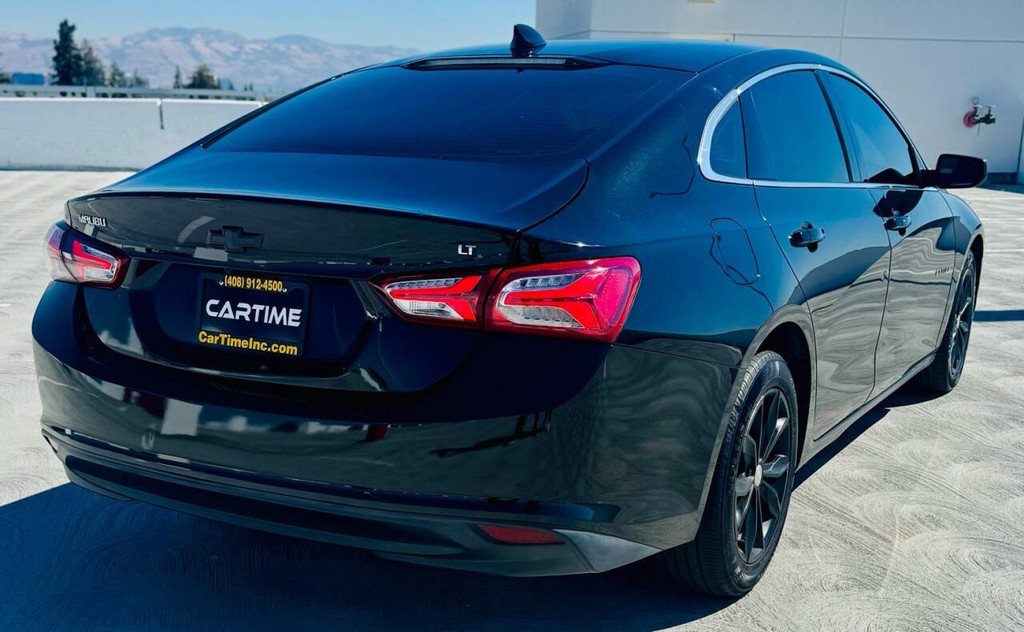 Chevrolet Malibu Vehicle Full-screen Gallery Image 06