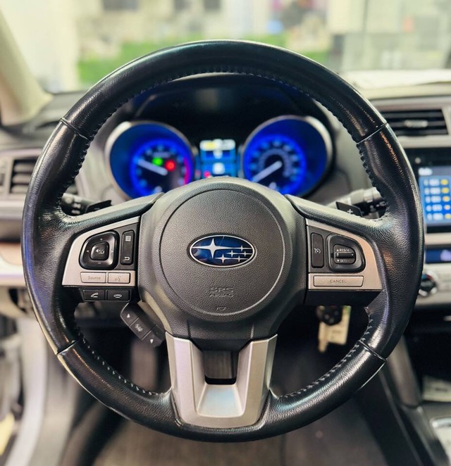 Subaru Outback Vehicle Full-screen Gallery Image 07