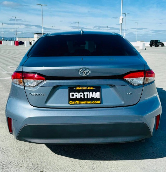 Toyota Corolla Vehicle Full-screen Gallery Image 04