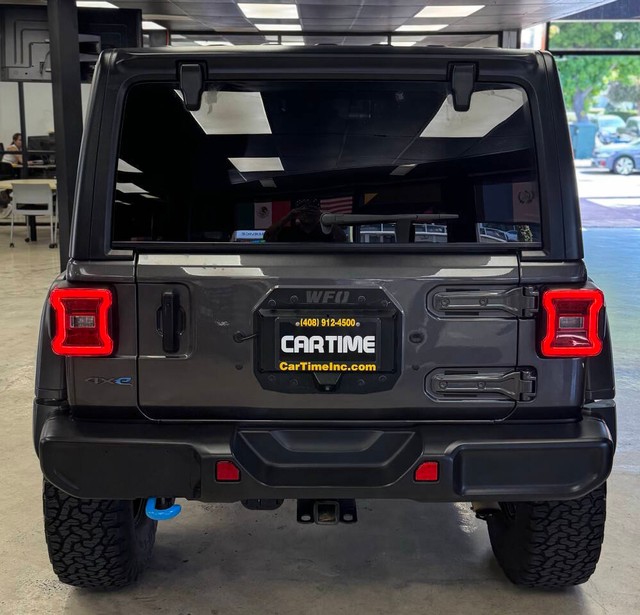 Jeep Wrangler Unlimited Vehicle Full-screen Gallery Image 07