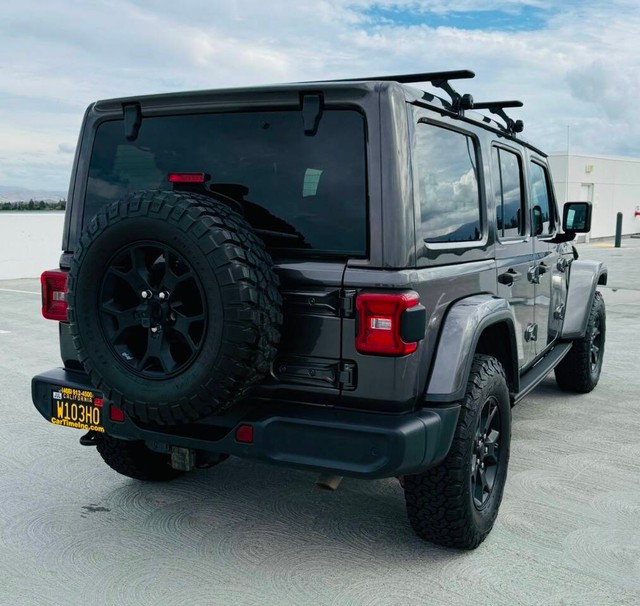 Jeep Wrangler Unlimited Vehicle Full-screen Gallery Image 06