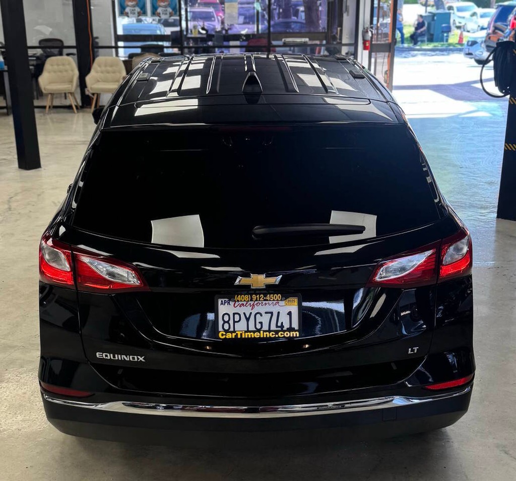 Chevrolet Equinox Vehicle Full-screen Gallery Image 10