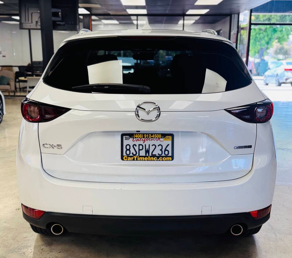 Mazda CX-5 Vehicle Full-screen Gallery Image 04