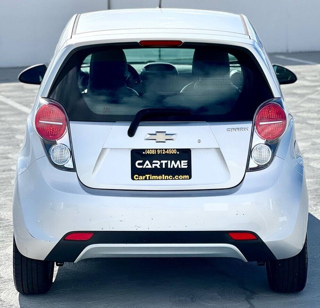 Chevrolet Spark Vehicle Full-screen Gallery Image 07