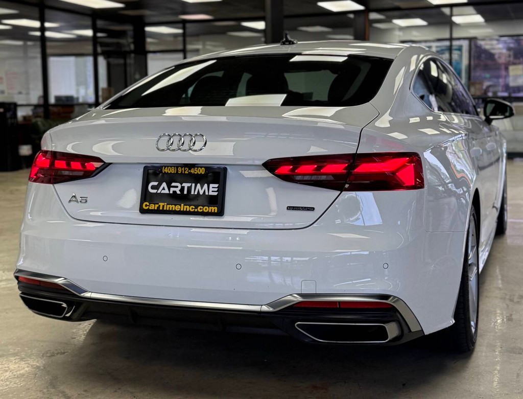 Audi A5 Sportback Vehicle Full-screen Gallery Image 07