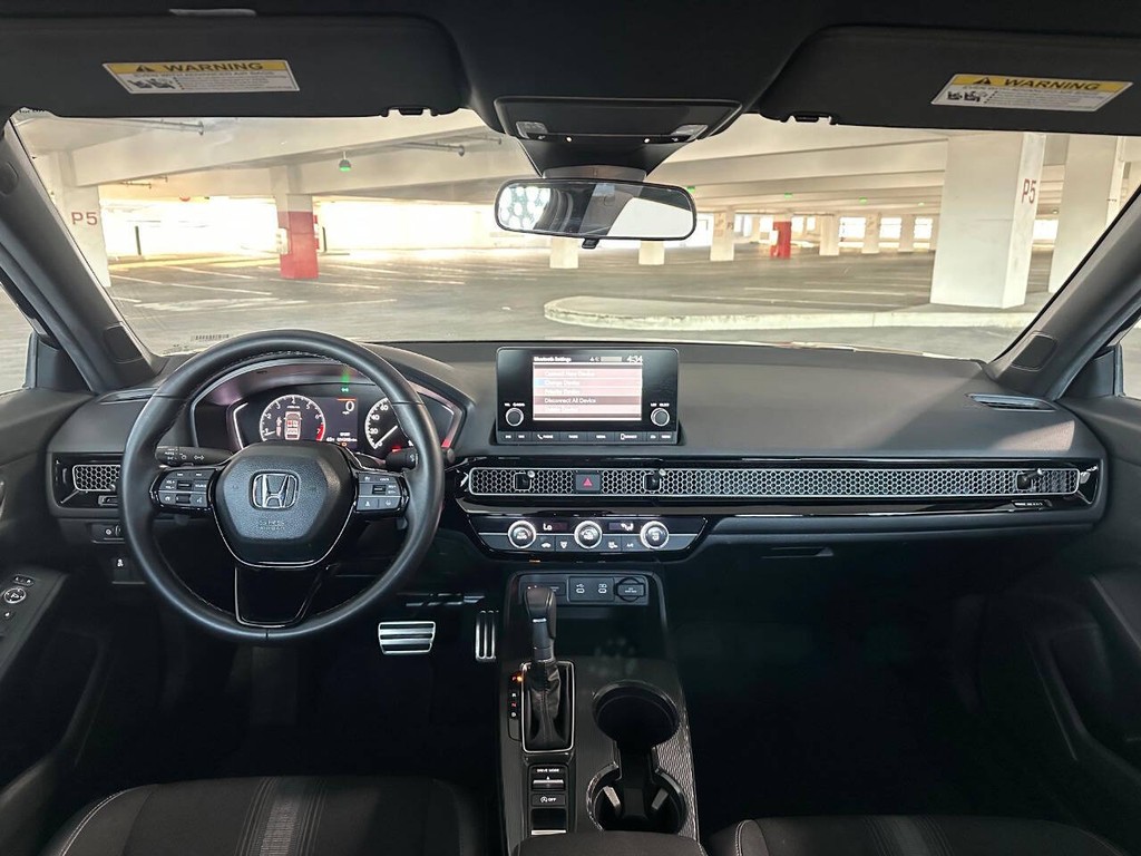 Honda Civic Sedan Vehicle Full-screen Gallery Image 07