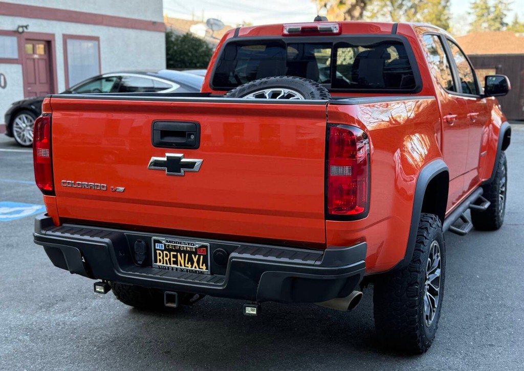 Chevrolet Colorado Vehicle Full-screen Gallery Image 04