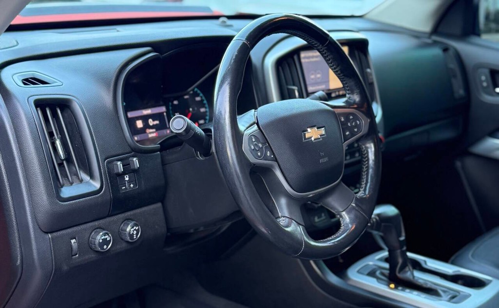 Chevrolet Colorado Vehicle Full-screen Gallery Image 08