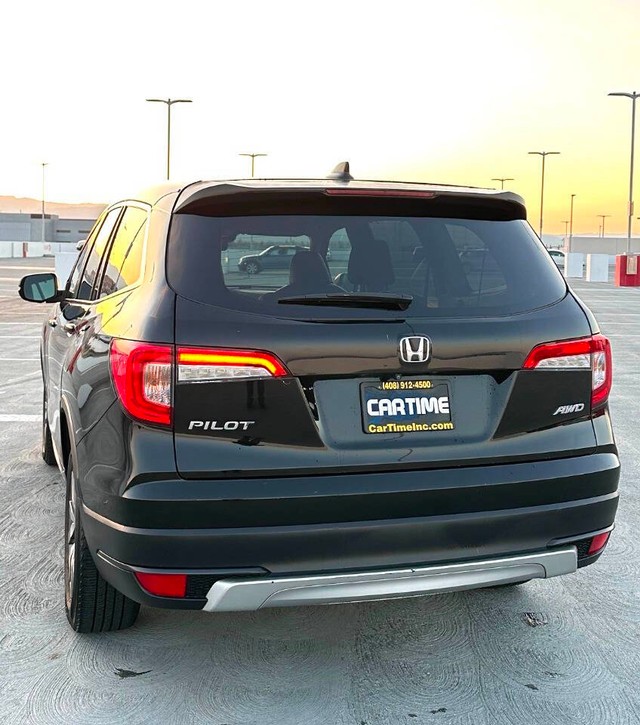 Honda Pilot Vehicle Full-screen Gallery Image 04