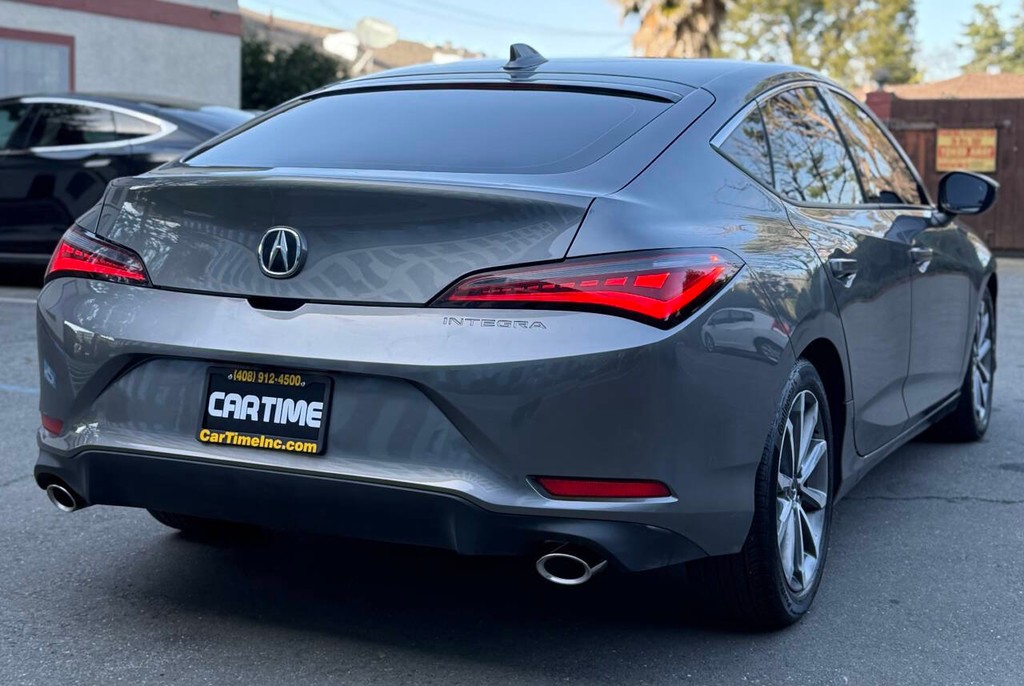 Acura Integra Vehicle Full-screen Gallery Image 04