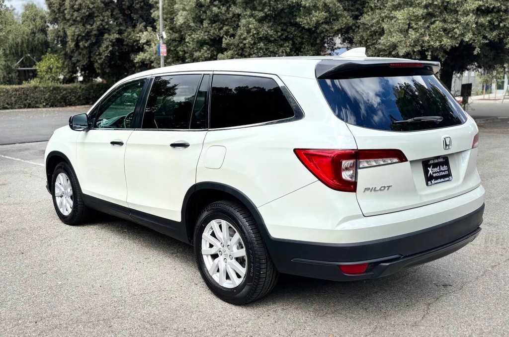 Honda Pilot Vehicle Full-screen Gallery Image 04