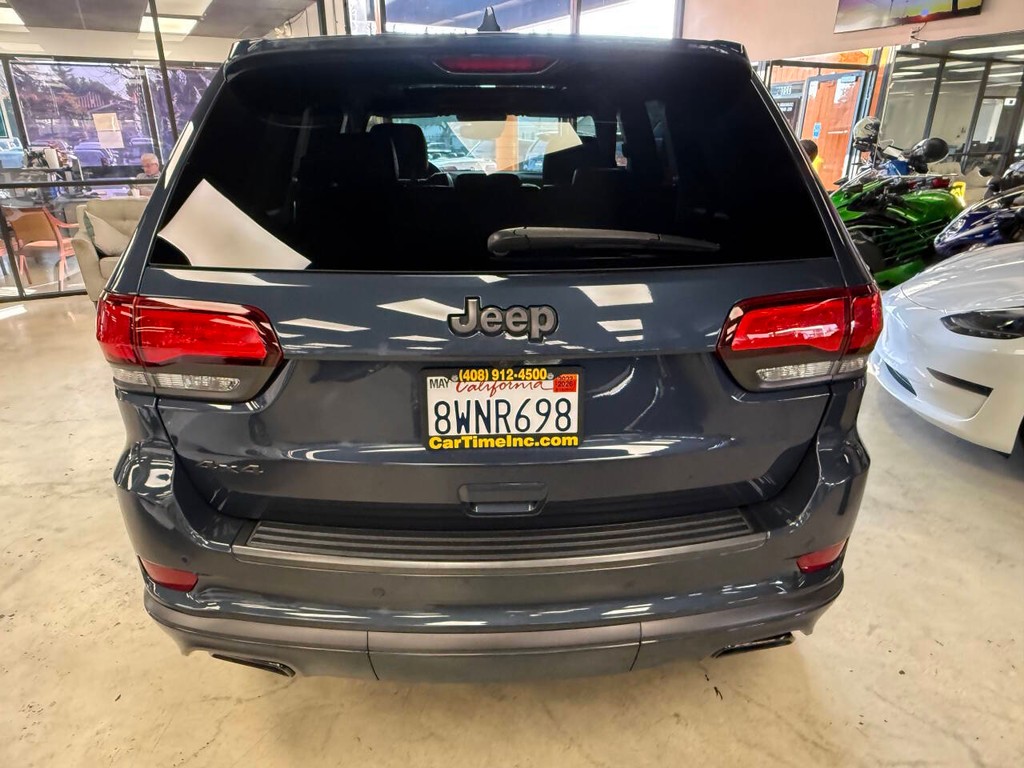 Jeep Grand Cherokee Vehicle Full-screen Gallery Image 02