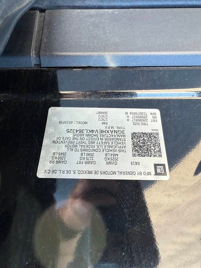 Chevrolet Equinox Vehicle Full-screen Gallery Image 13