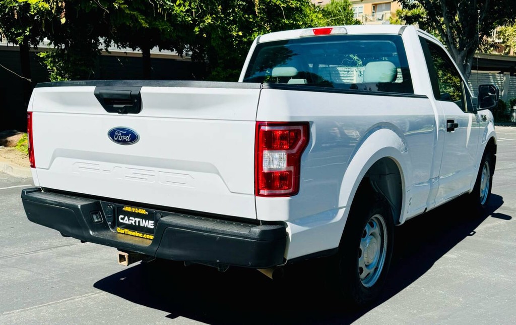 Ford F-150 Vehicle Full-screen Gallery Image 06