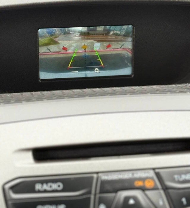 Ford Transit Van Vehicle Full-screen Gallery Image 11