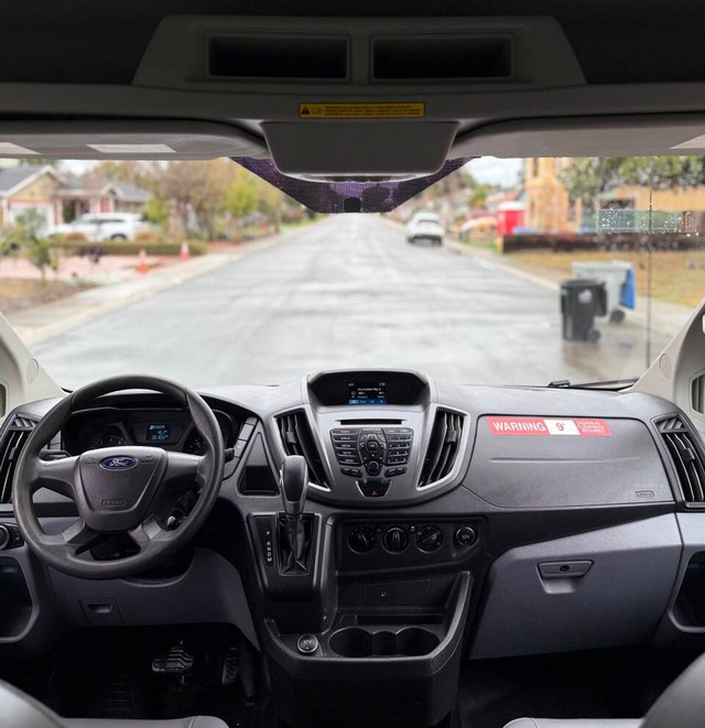 Ford Transit Van Vehicle Full-screen Gallery Image 14