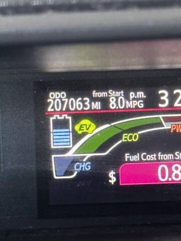 Toyota Prius c Vehicle Full-screen Gallery Image 13