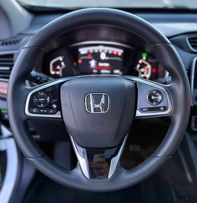 Honda CR-V Vehicle Full-screen Gallery Image 10