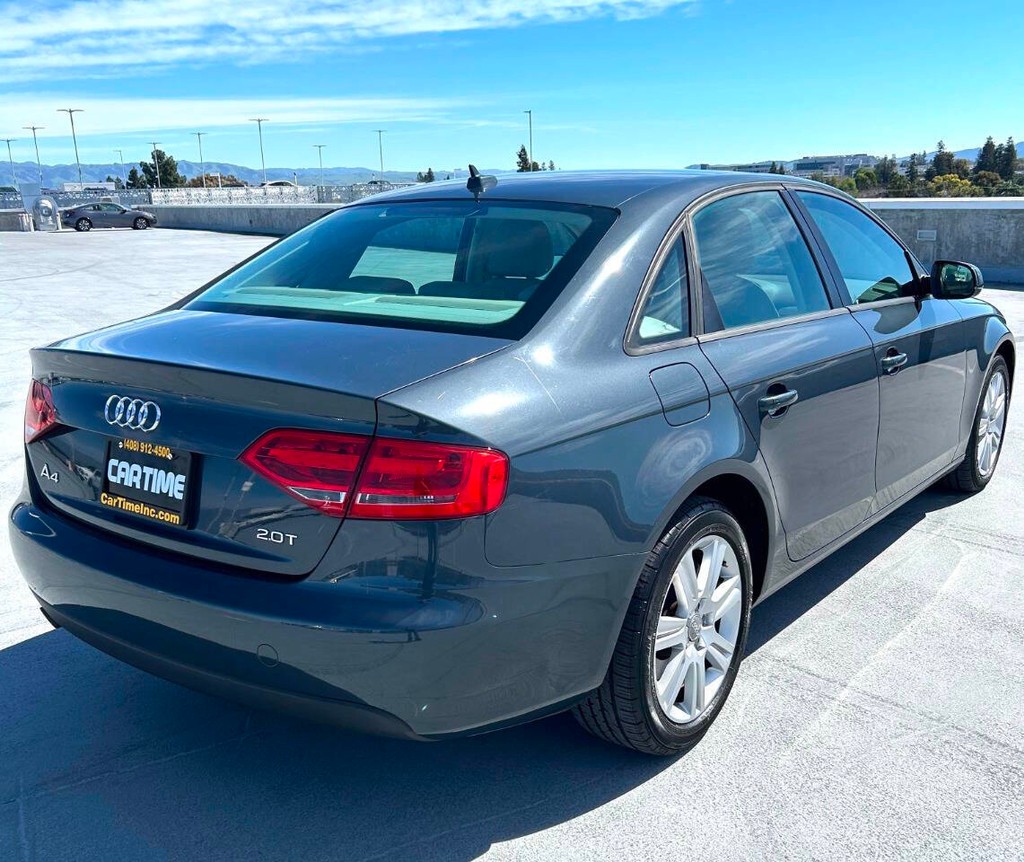 Audi A4 Vehicle Full-screen Gallery Image 06