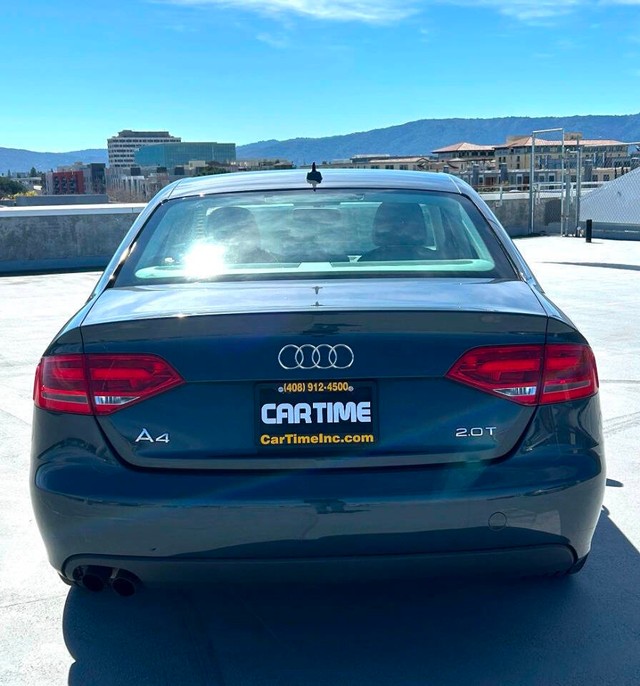 Audi A4 Vehicle Full-screen Gallery Image 05