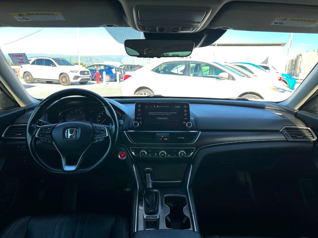 Honda Accord Sedan Vehicle Full-screen Gallery Image 07