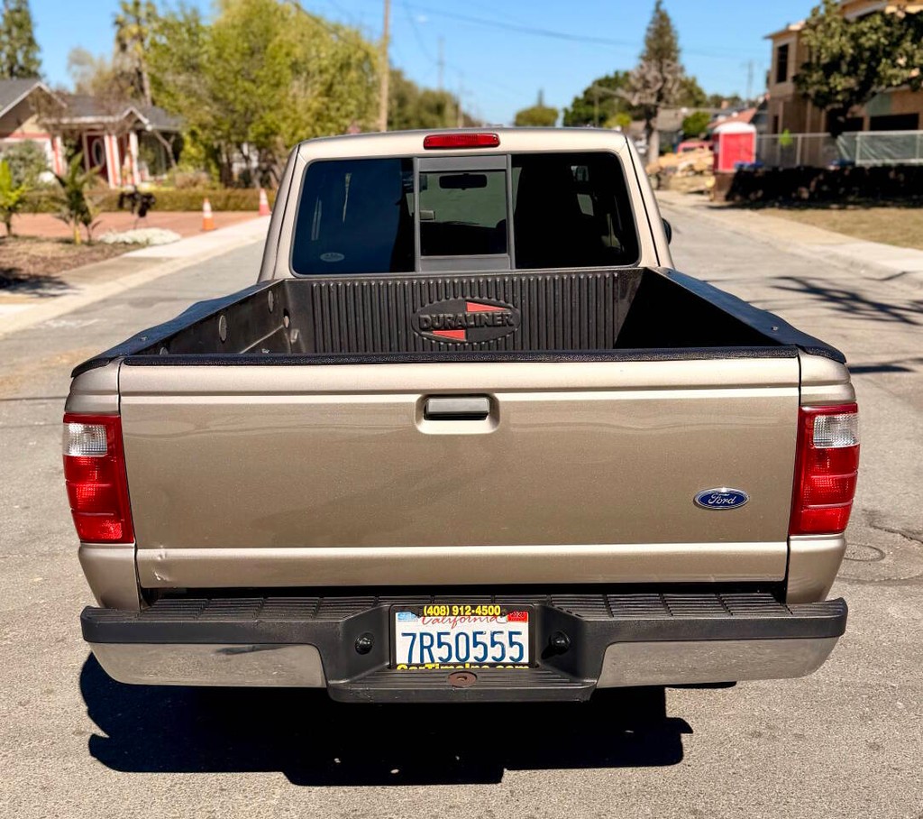 Ford Ranger Vehicle Full-screen Gallery Image 05