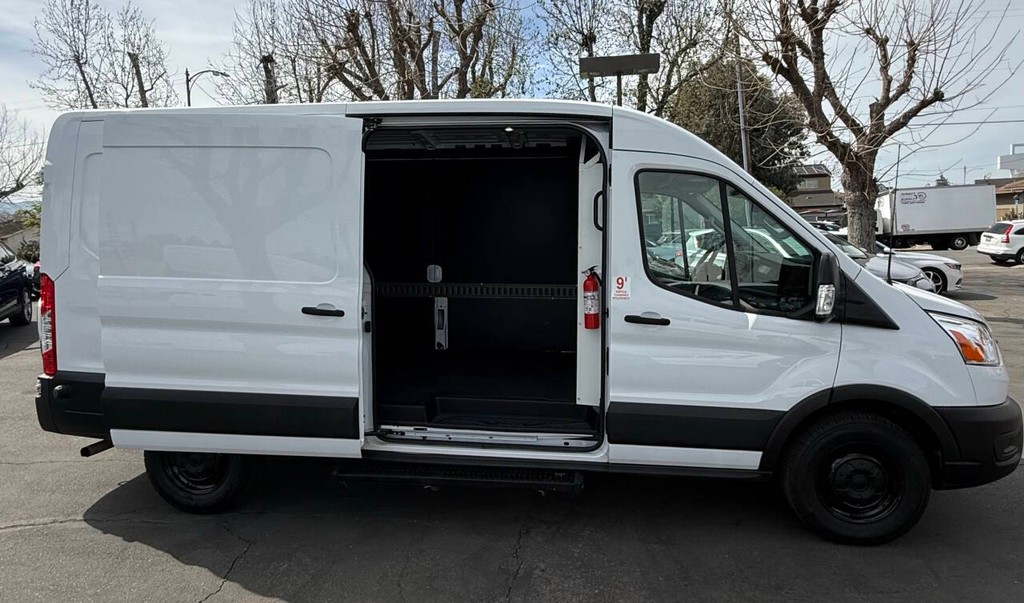 Ford Transit Cargo Van Vehicle Full-screen Gallery Image 03