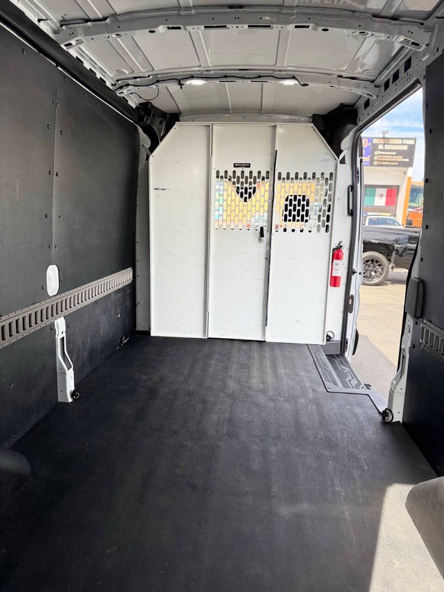 Ford Transit Cargo Van Vehicle Full-screen Gallery Image 13