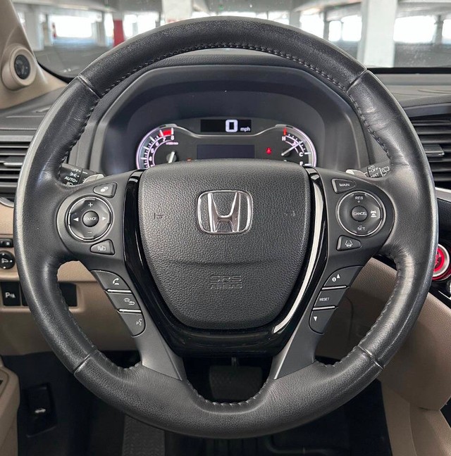 Honda Pilot Vehicle Full-screen Gallery Image 08