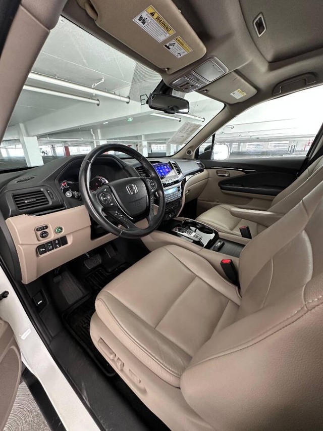 Honda Pilot Vehicle Full-screen Gallery Image 10