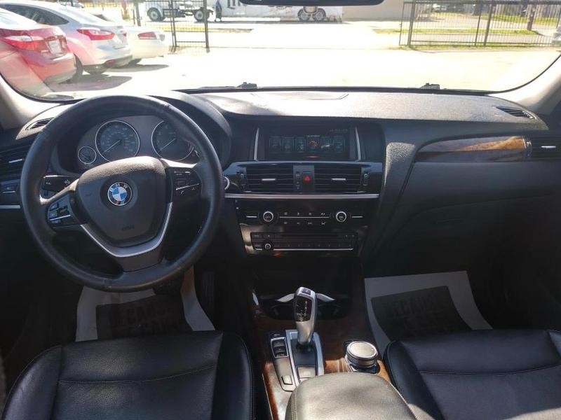 BMW X3 Vehicle Image 13
