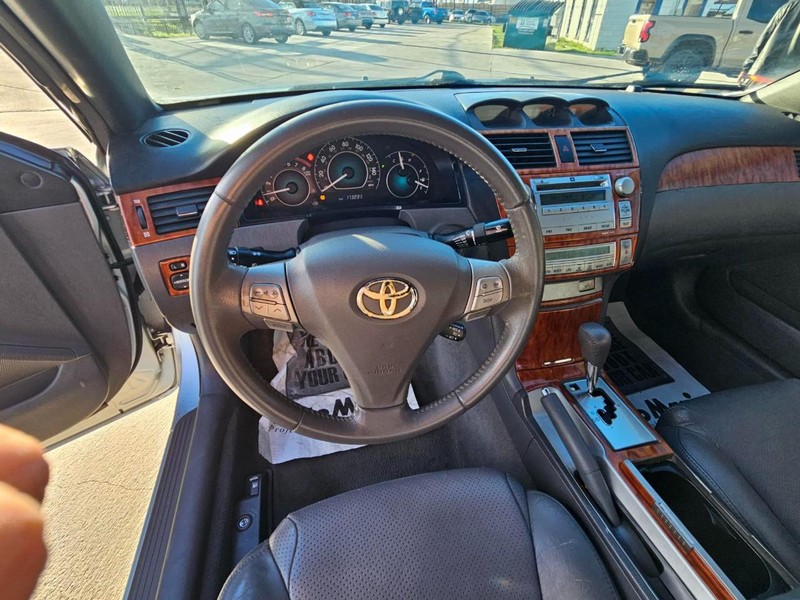 Toyota Camry Solara Vehicle Image 15