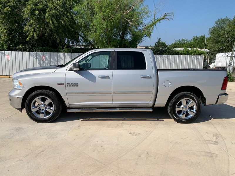 Ram 1500 Vehicle Image 02