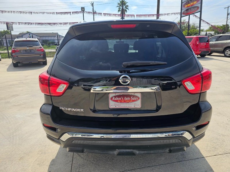 Nissan Pathfinder Vehicle Image 04