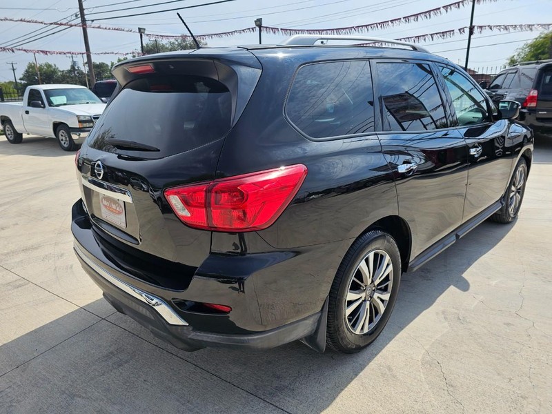 Nissan Pathfinder Vehicle Image 07