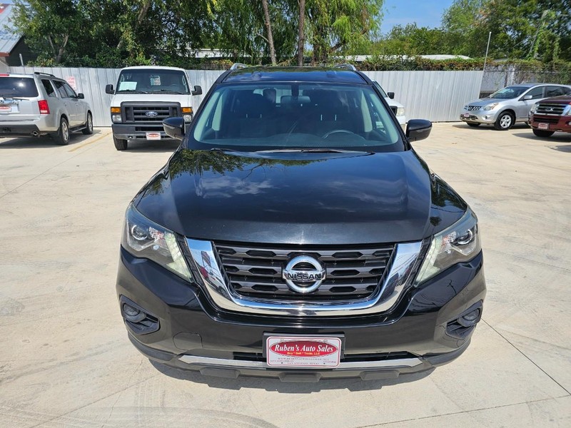 Nissan Pathfinder Vehicle Image 10
