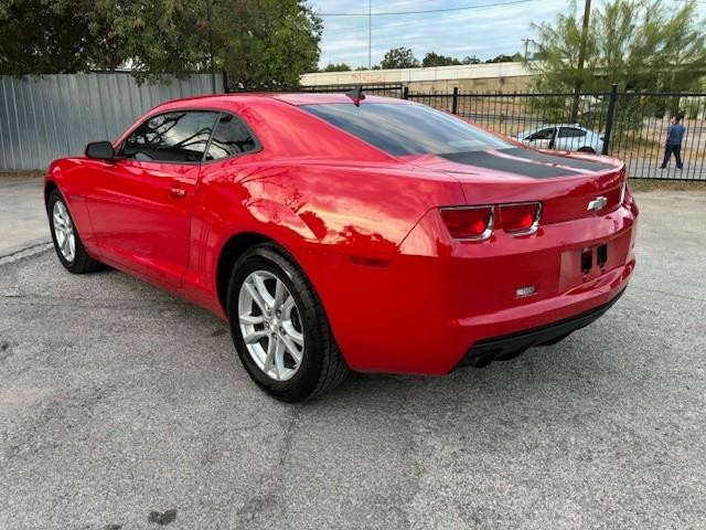 Chevrolet Camaro Vehicle Image 03