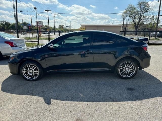Scion tC Vehicle Image 02