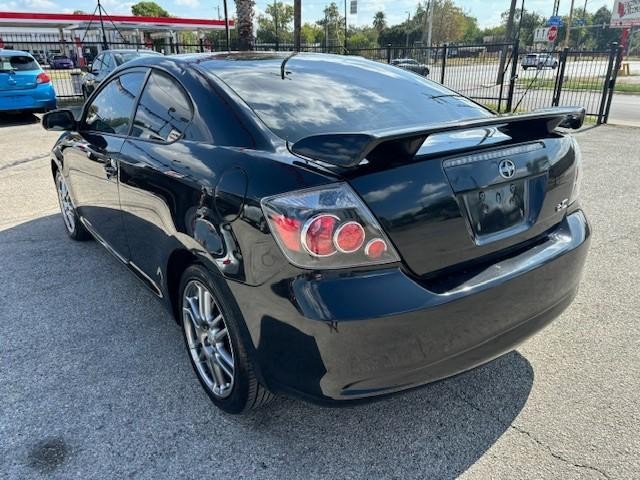 Scion tC Vehicle Image 03