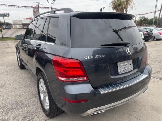 Mercedes-Benz GLK-Class Vehicle Image 03