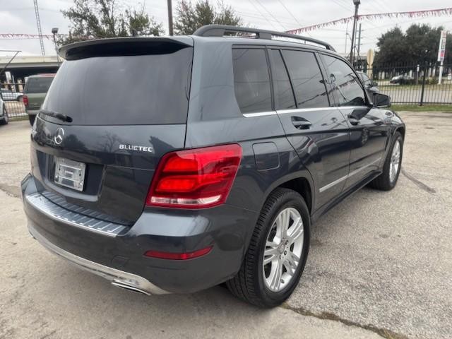 Mercedes-Benz GLK-Class Vehicle Image 05