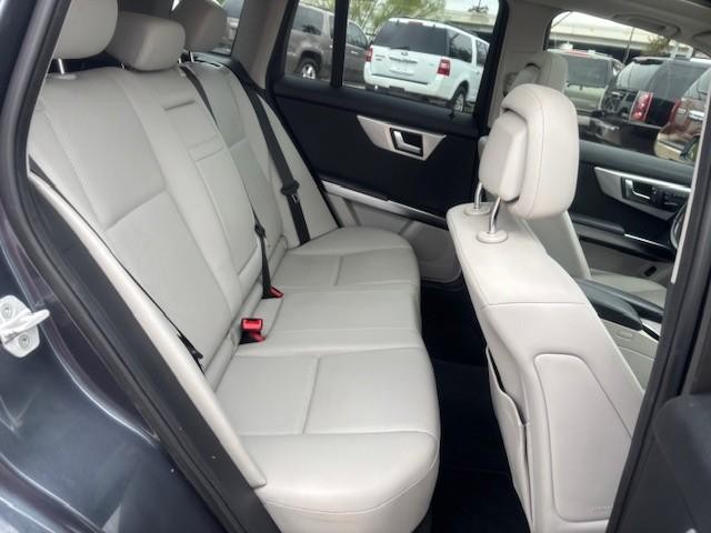 Mercedes-Benz GLK-Class Vehicle Image 17