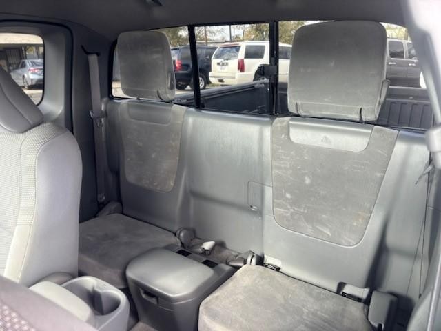 Toyota Tacoma Vehicle Image 13