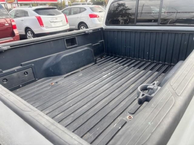 Toyota Tacoma Vehicle Image 17